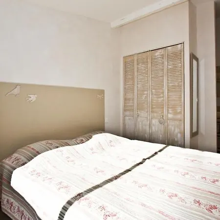 Sleeps 4 Pool * La Ciotat