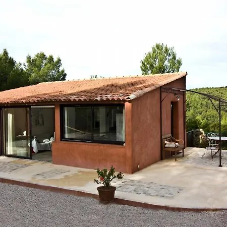 Sleeps 4 Pool *
